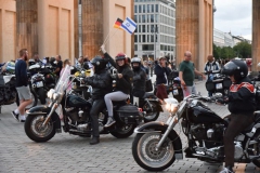 Bikers arrival at the Brandenburger Tor July 25th