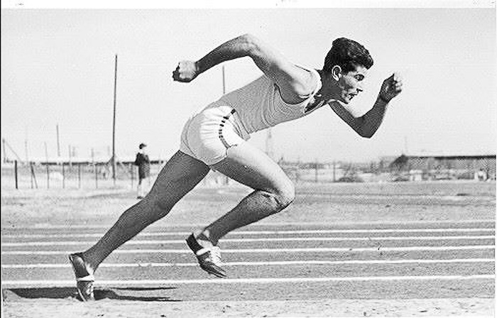 A_sprinter_during_the_1st_Maccabiah